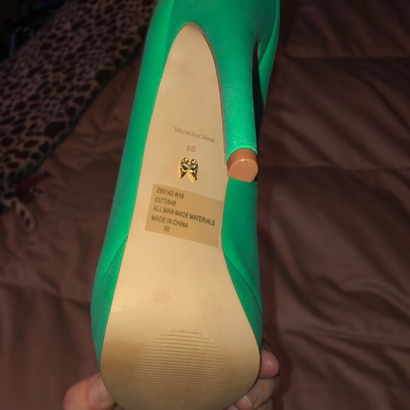 Victoria’s Secret stiletto - Picture 2 of 2